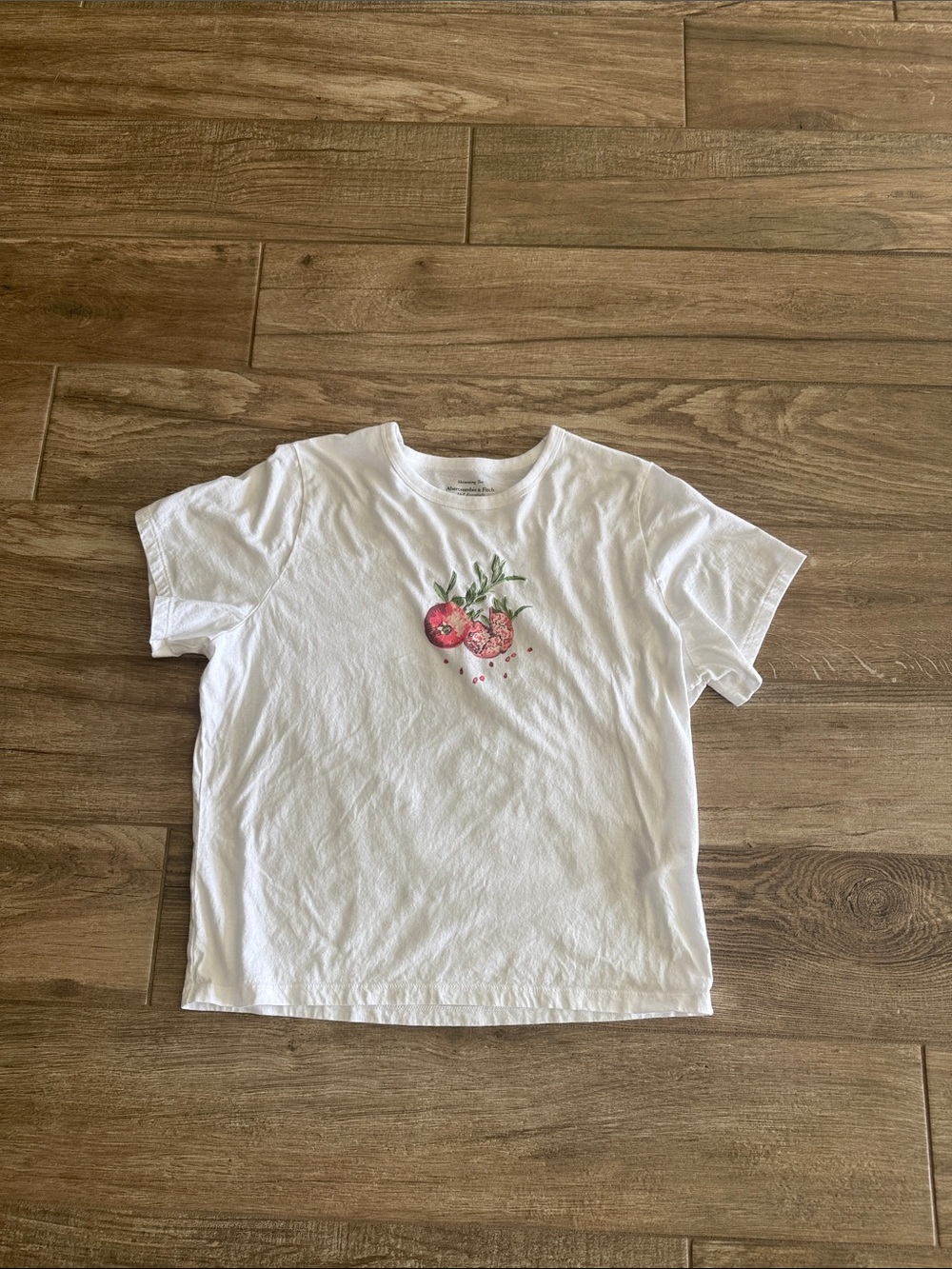 Abercrombie and Fitch White Kids T-Shirt with Pomegranate Graphic
